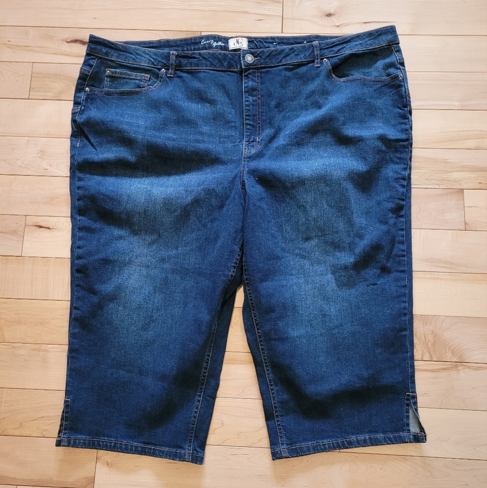 Penningtons d/C Jeans Women's Size 30 Long Shorts or Capris